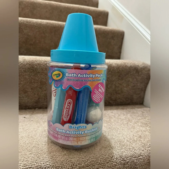Crayola Bath Activity Pack in Blue - Picture 1 of 4